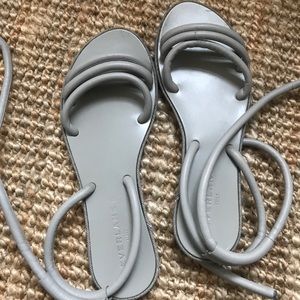 Everlane flat knot sandal